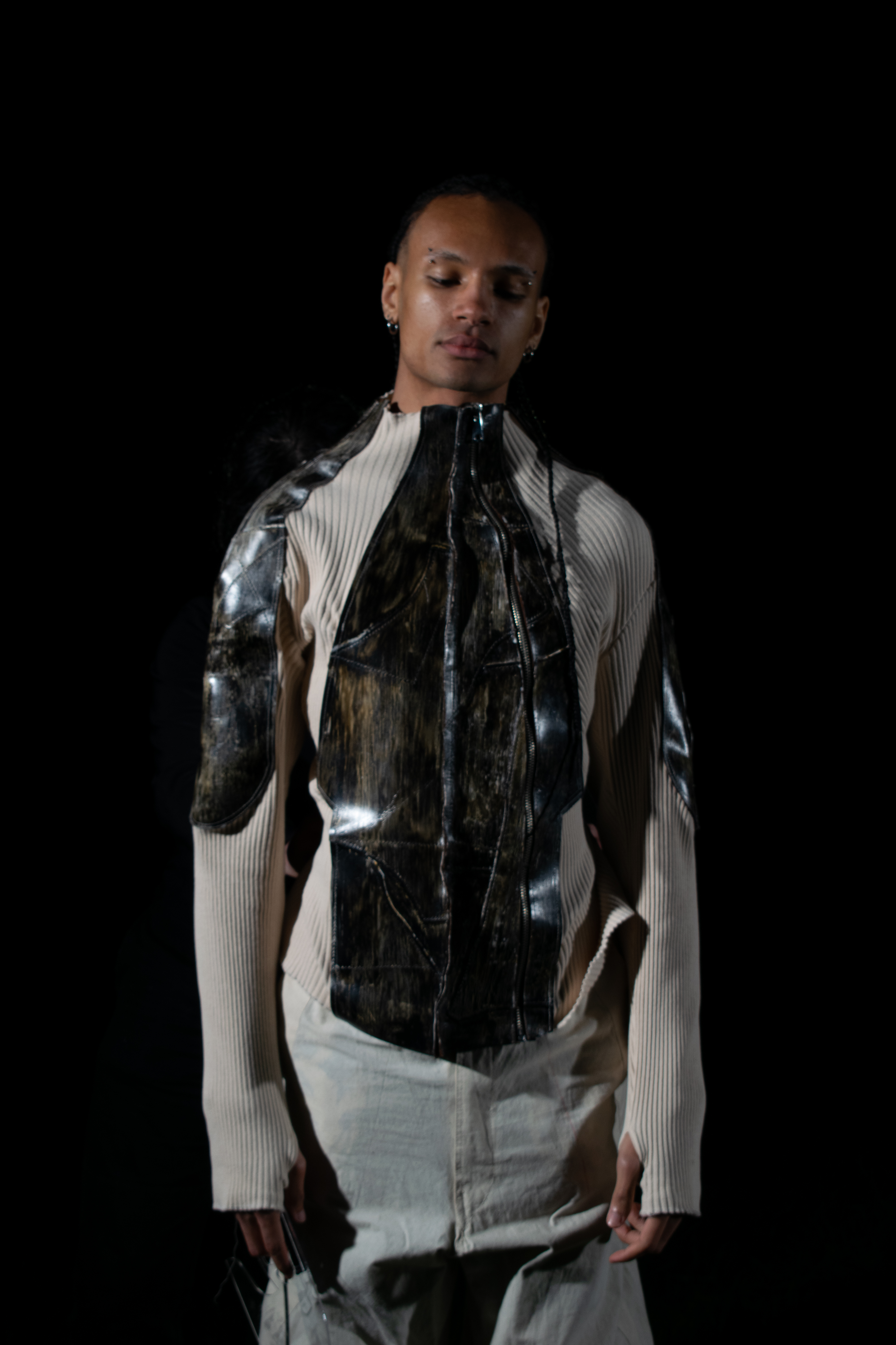 LOOK4-DENNIS-3